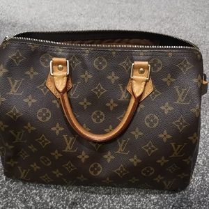 Louis Vuitton Speedy